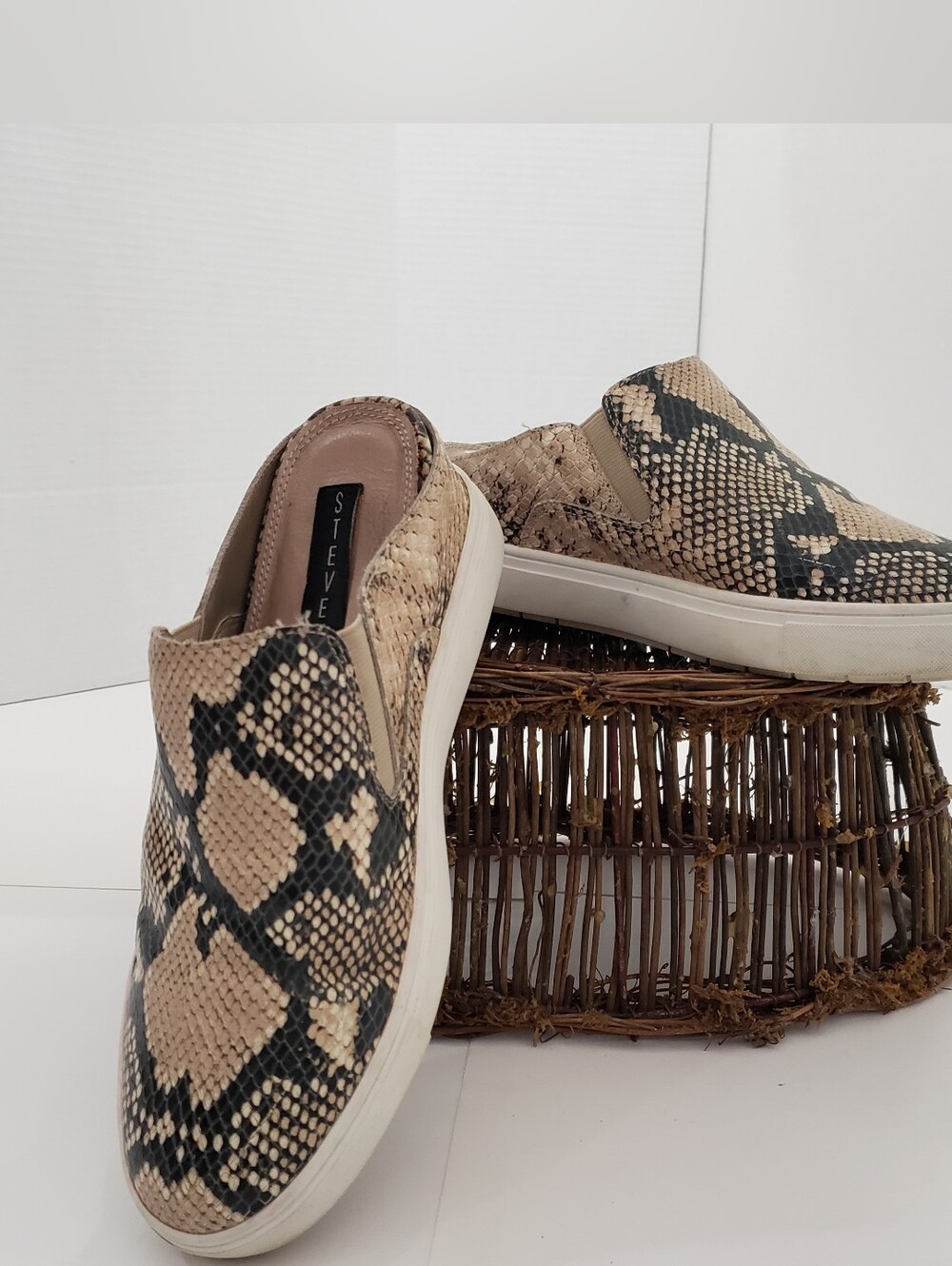 Steven by Steve Madden Claudine Snake Print Leather Slip On Mules Sneakers 8